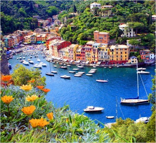 http://redgage-photos.s3.amazonaws.com/crystal7mirc/camogli%20portofino1.jpg