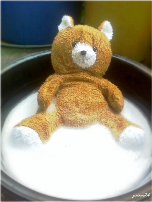 My stufftoy loves to take a bath :D