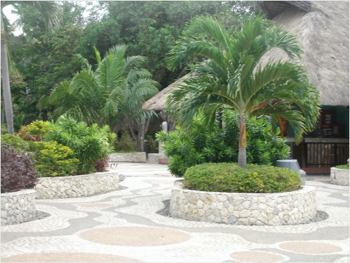 LA LEMAR BEACH RESORT GARDEN